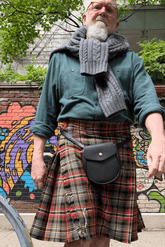 8-yard classic kilt for men – non-wool tartan kilt